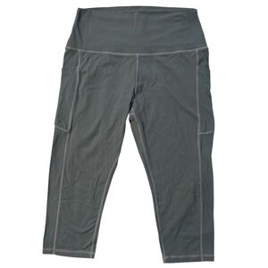 Sage green High-Waisted capri Leggings